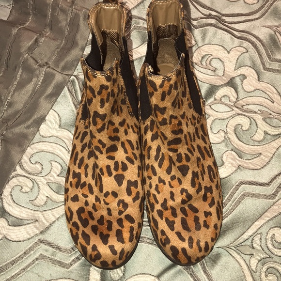 Leopard ankle boots - Picture 1 of 3